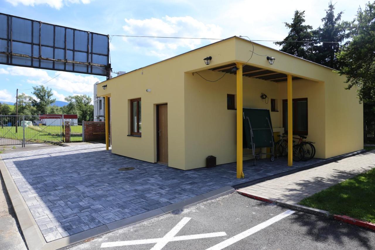 Penzion Agrothermal Besenova Bagian luar foto